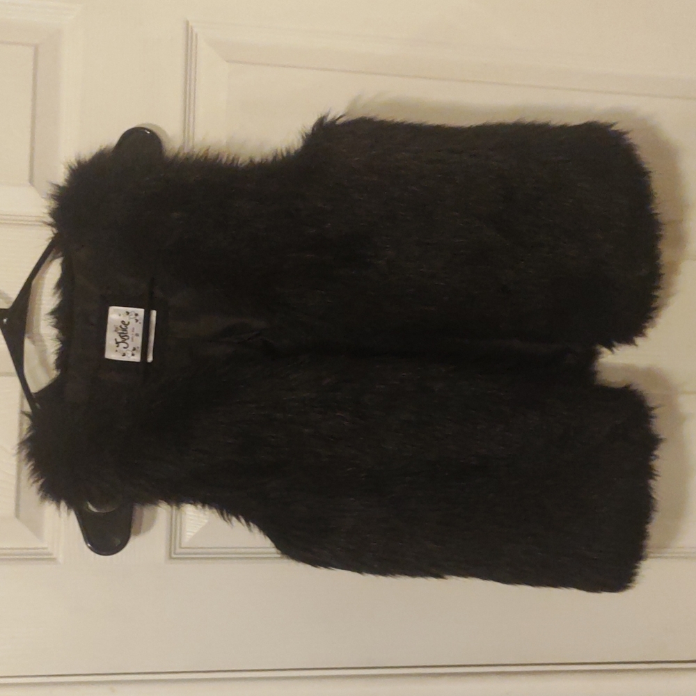 Donated - Faux Fur Soft Winter Vest, Black (GIRL XL-18/Women S) - Picture 8 of 9